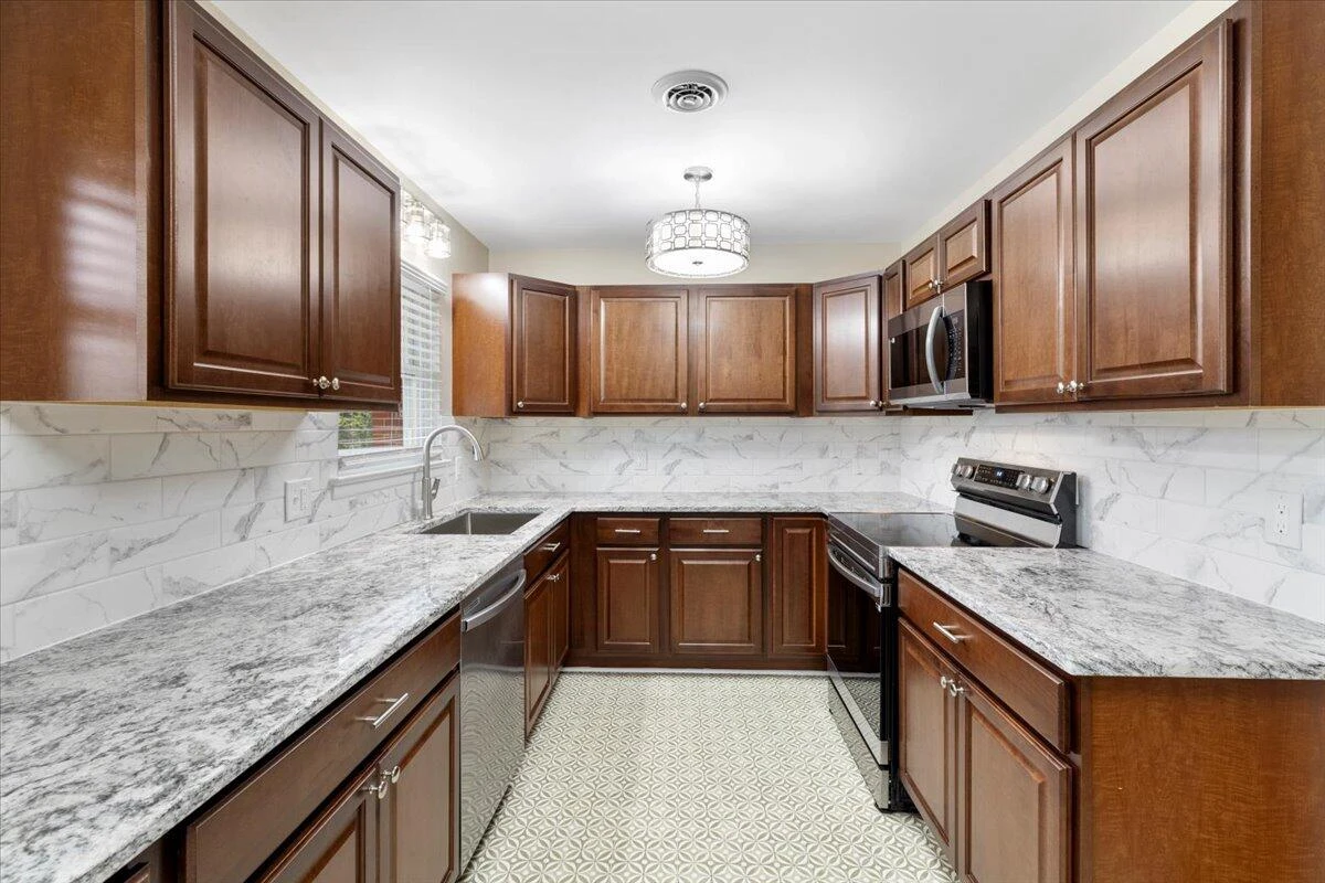 3303 Ledgewood - Photo 16
