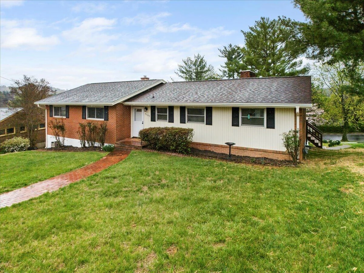 3303 Ledgewood - Photo 4