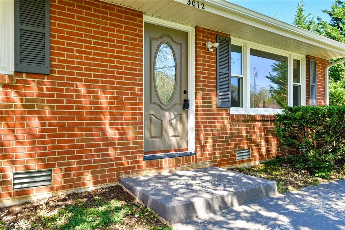 3012 Sleepy Ridge DR - Photo 4