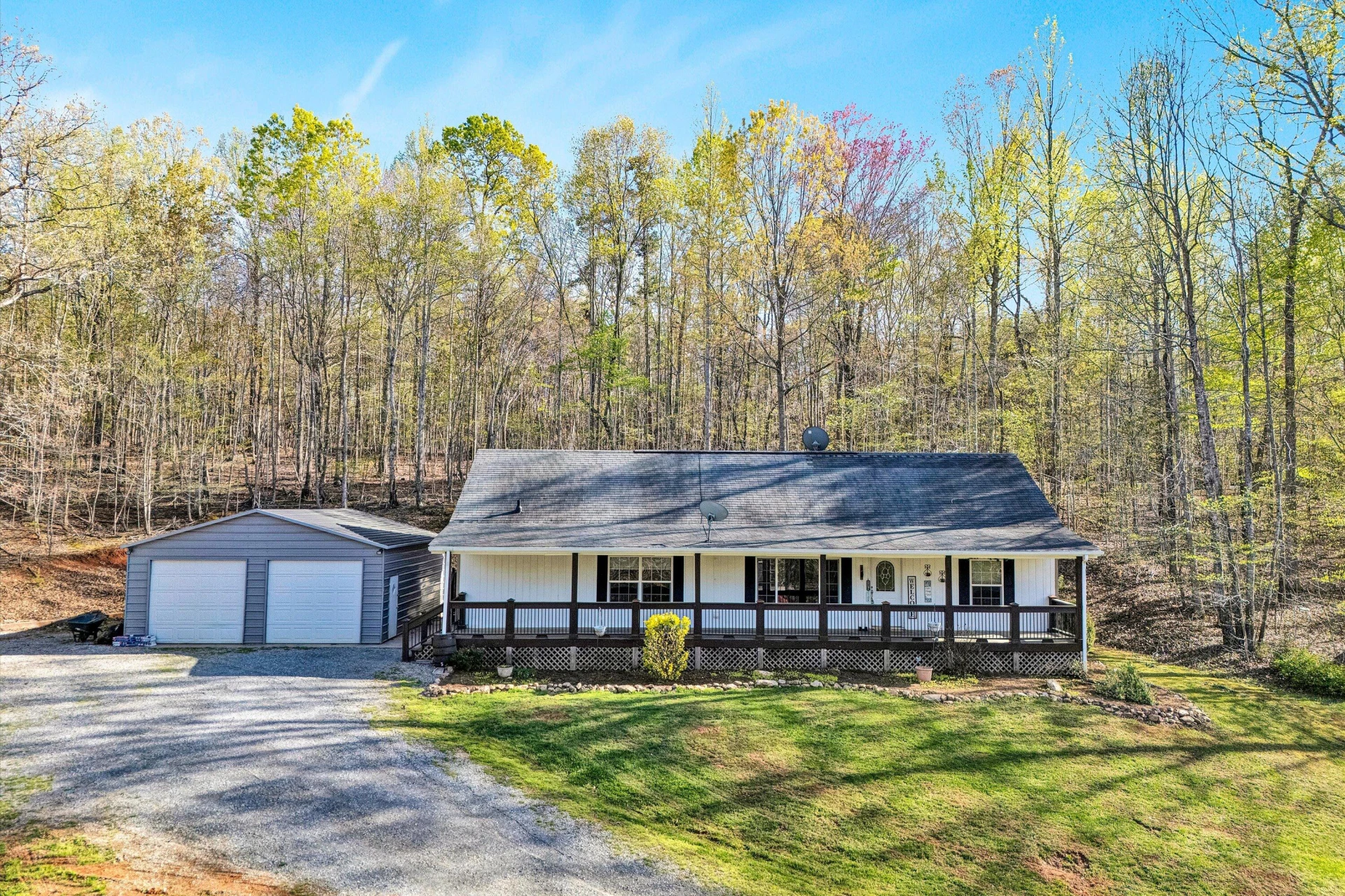 3136 White House RD