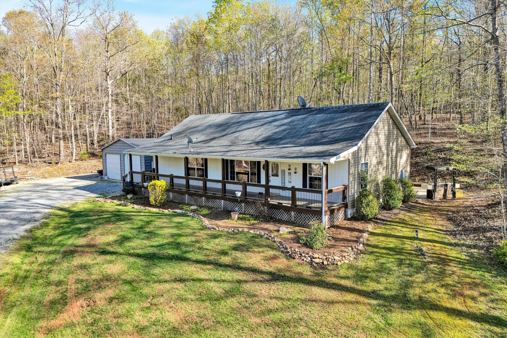 3136 White House RD - Photo 2