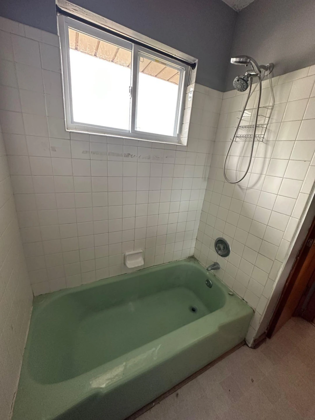201 Mountain AVE - Photo 2