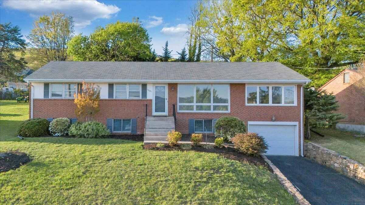 1501 Brushy Mountain DR