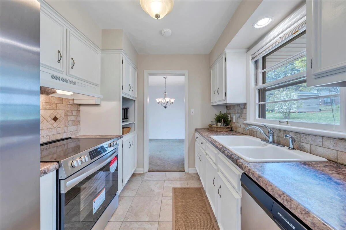 1501 Brushy Mountain DR - Photo 18