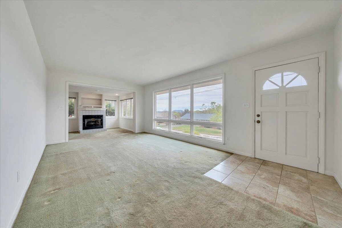 1501 Brushy Mountain DR - Photo 4