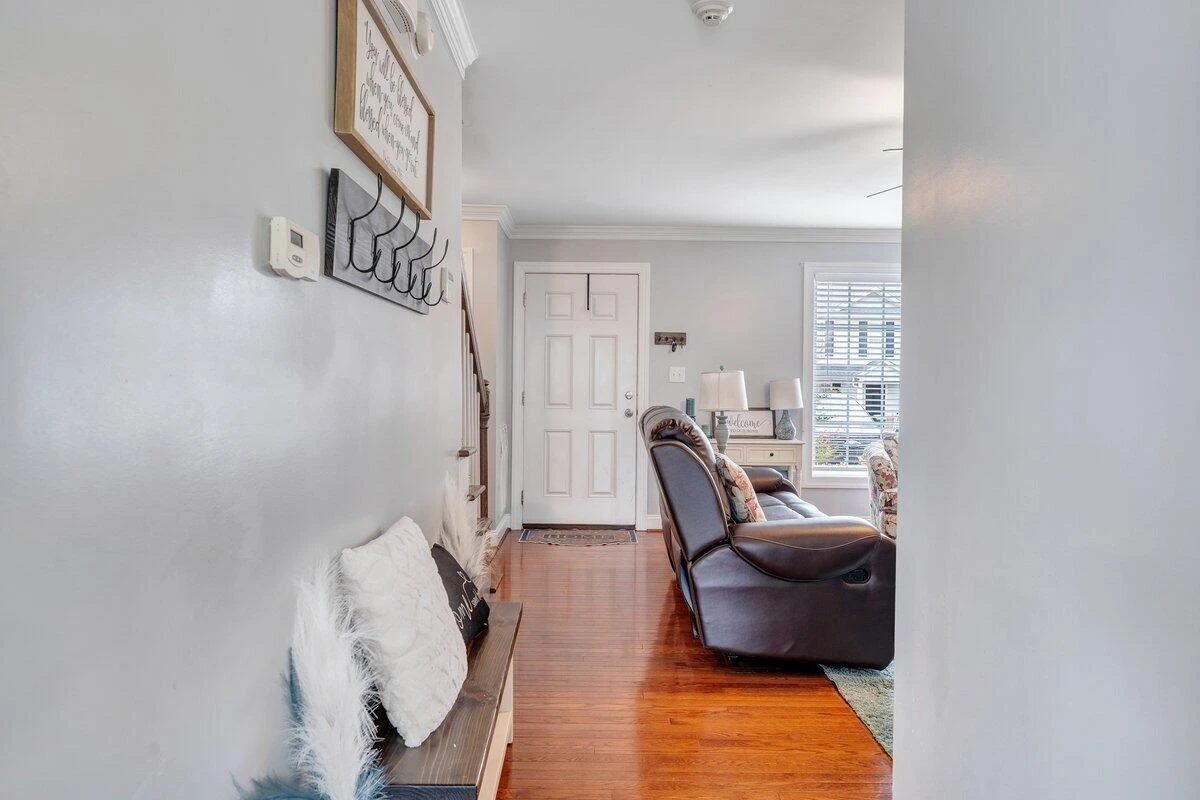 1049 Haymore DR - Photo 13