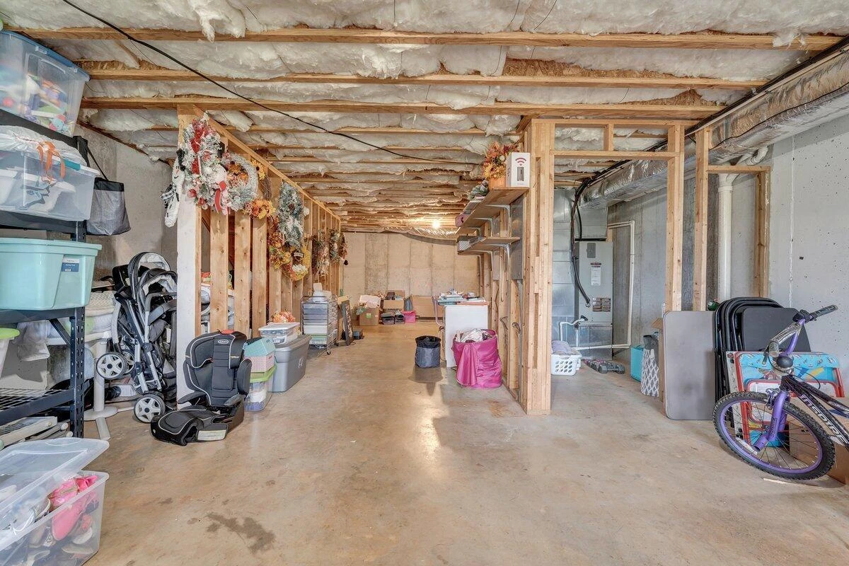 1049 Haymore DR - Photo 37