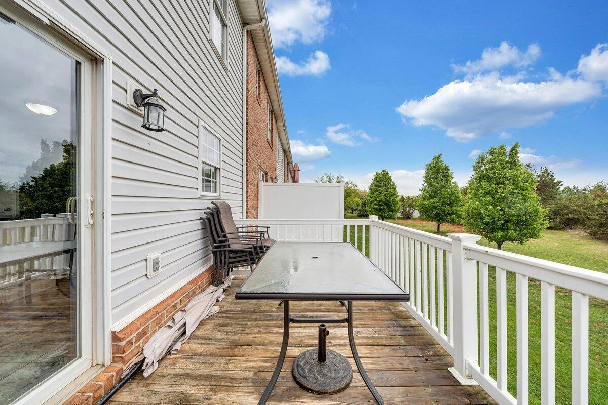 1049 Haymore DR - Photo 43
