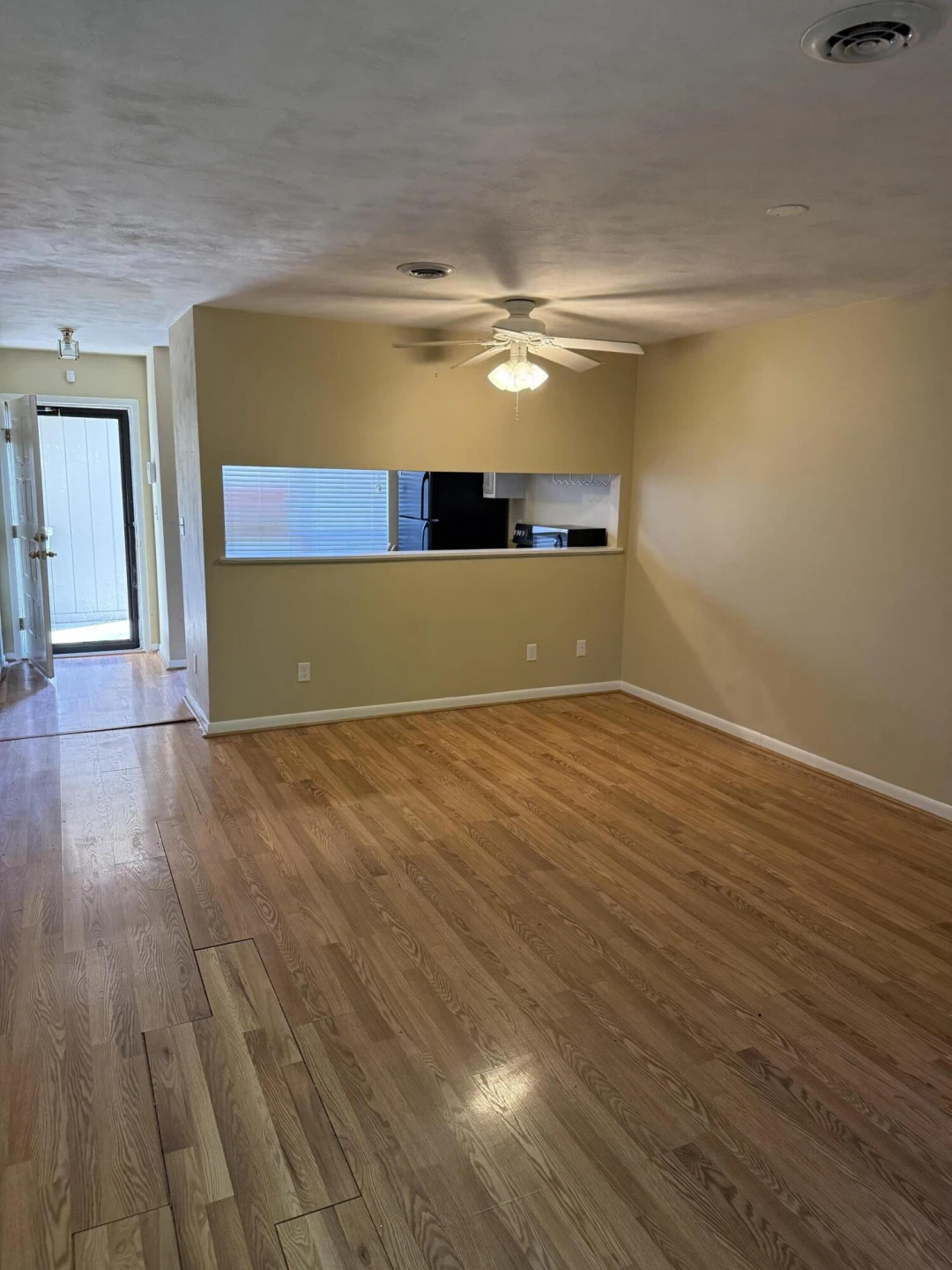 7318 Maple CT - Photo 5