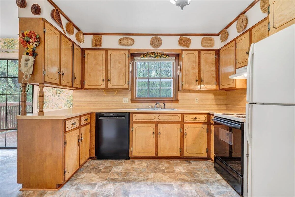 1673 Plantation DR - Photo 22
