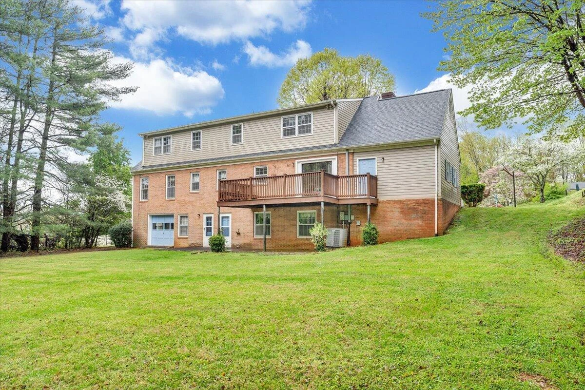 1673 Plantation DR - Photo 9