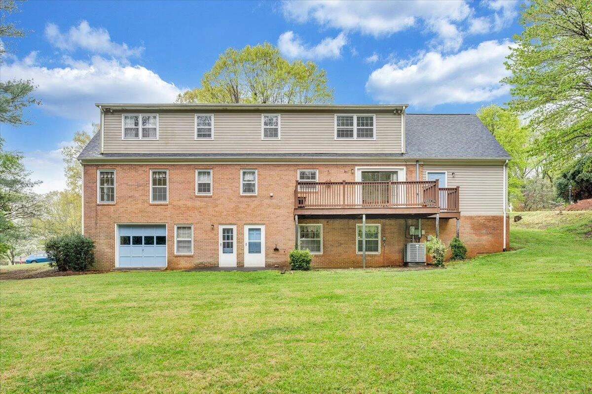 1673 Plantation DR - Photo 10