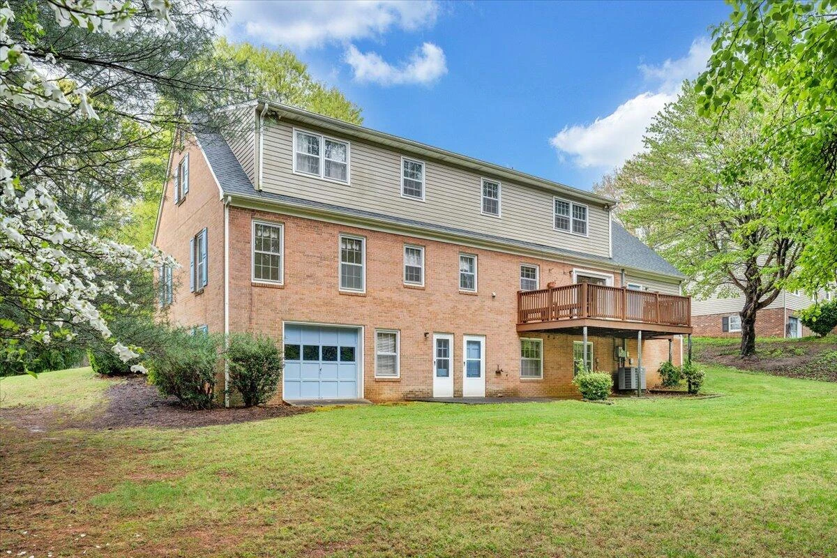 1673 Plantation DR - Photo 11
