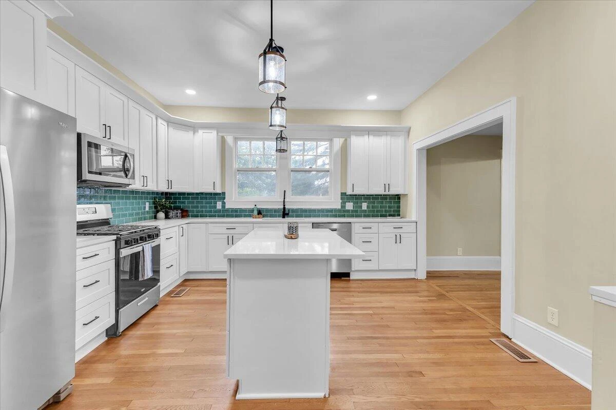 2219 Carter RD - Photo 10