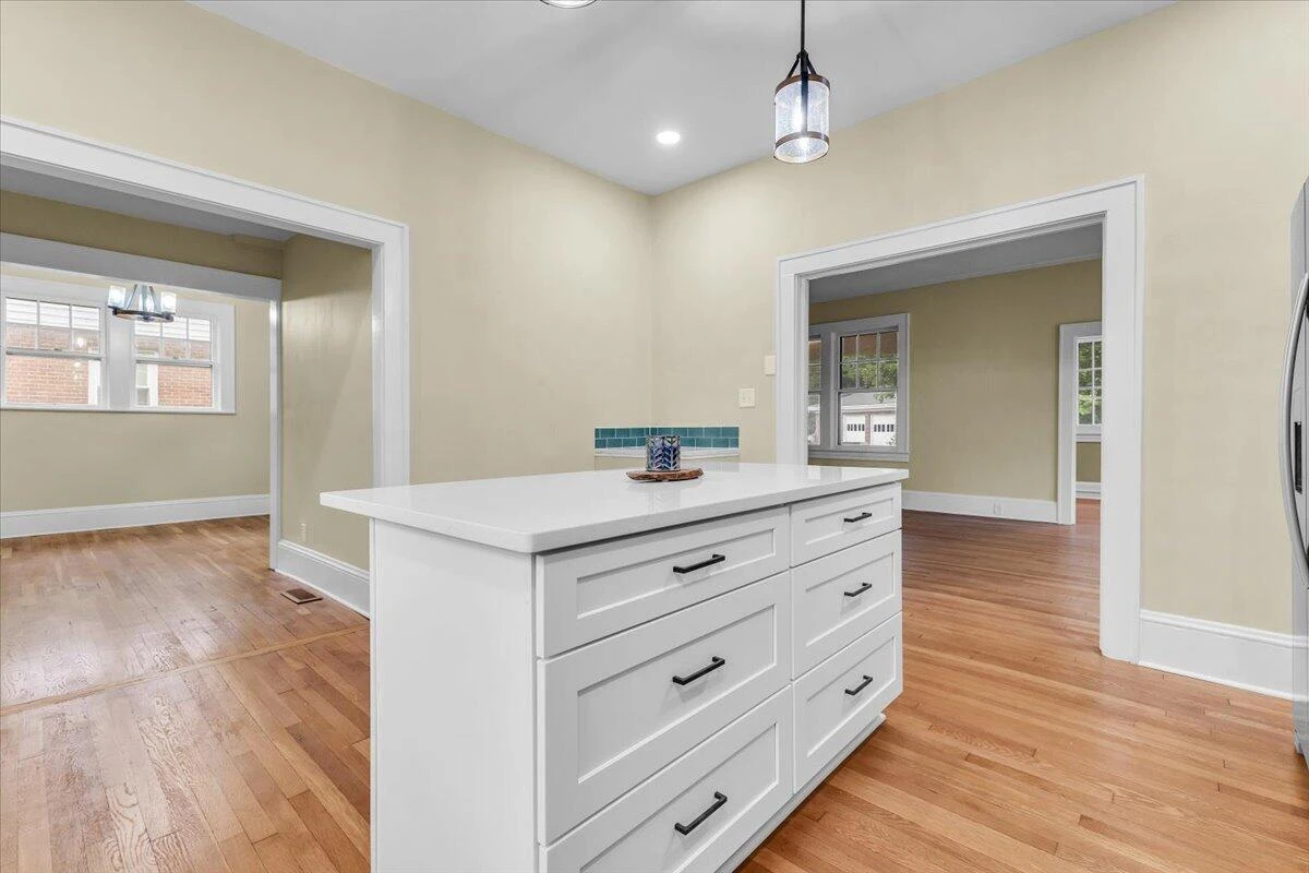 2219 Carter RD - Photo 11