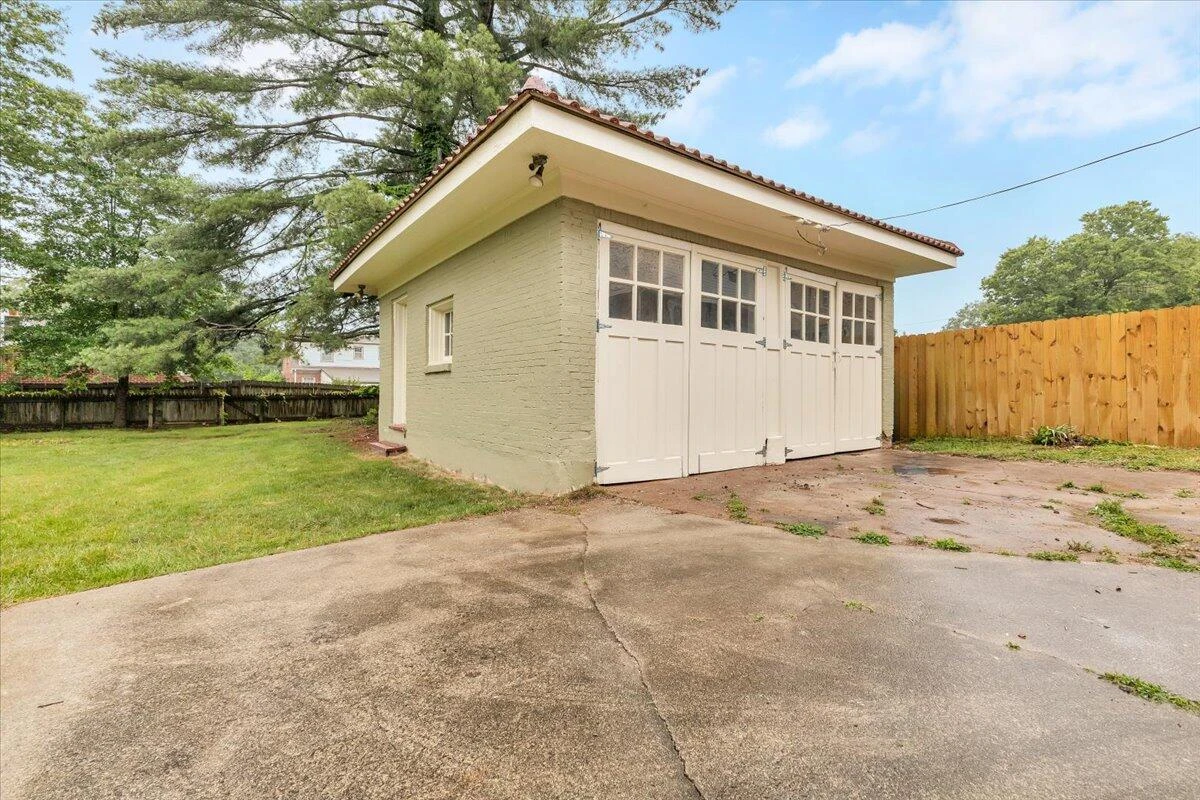 2219 Carter RD - Photo 17