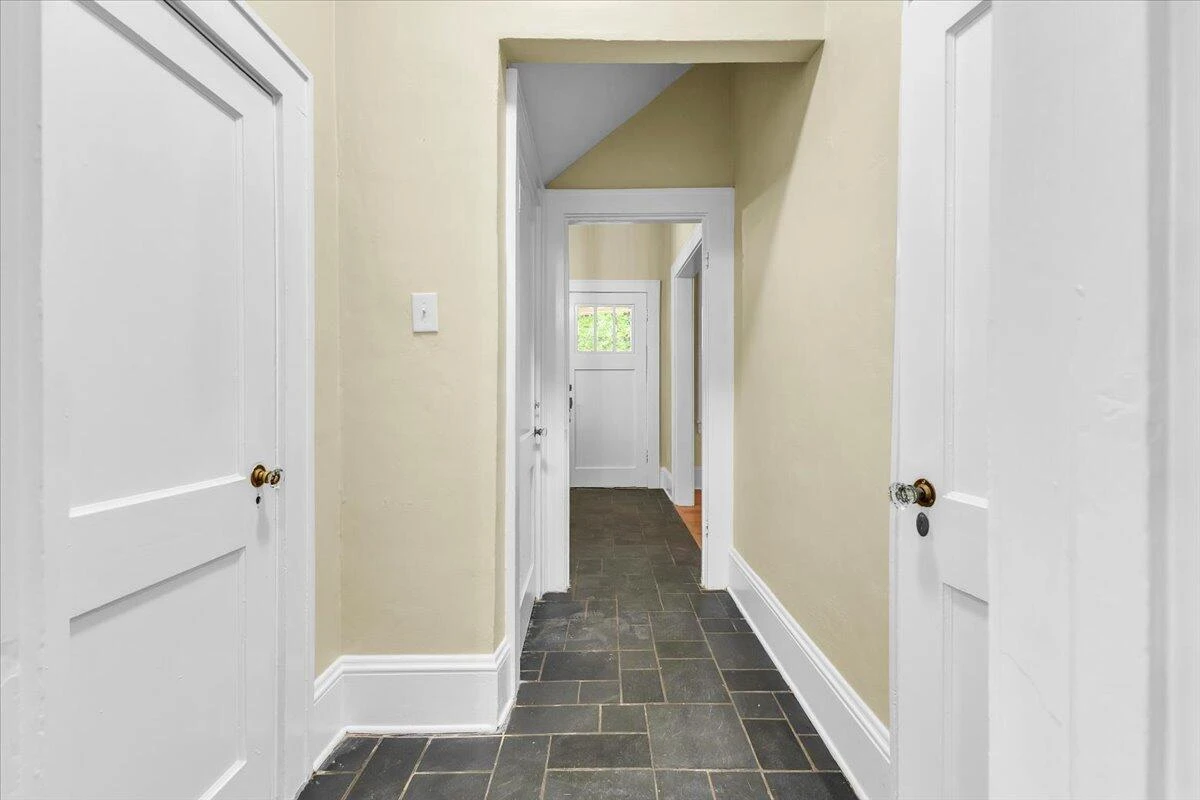2219 Carter RD - Photo 19