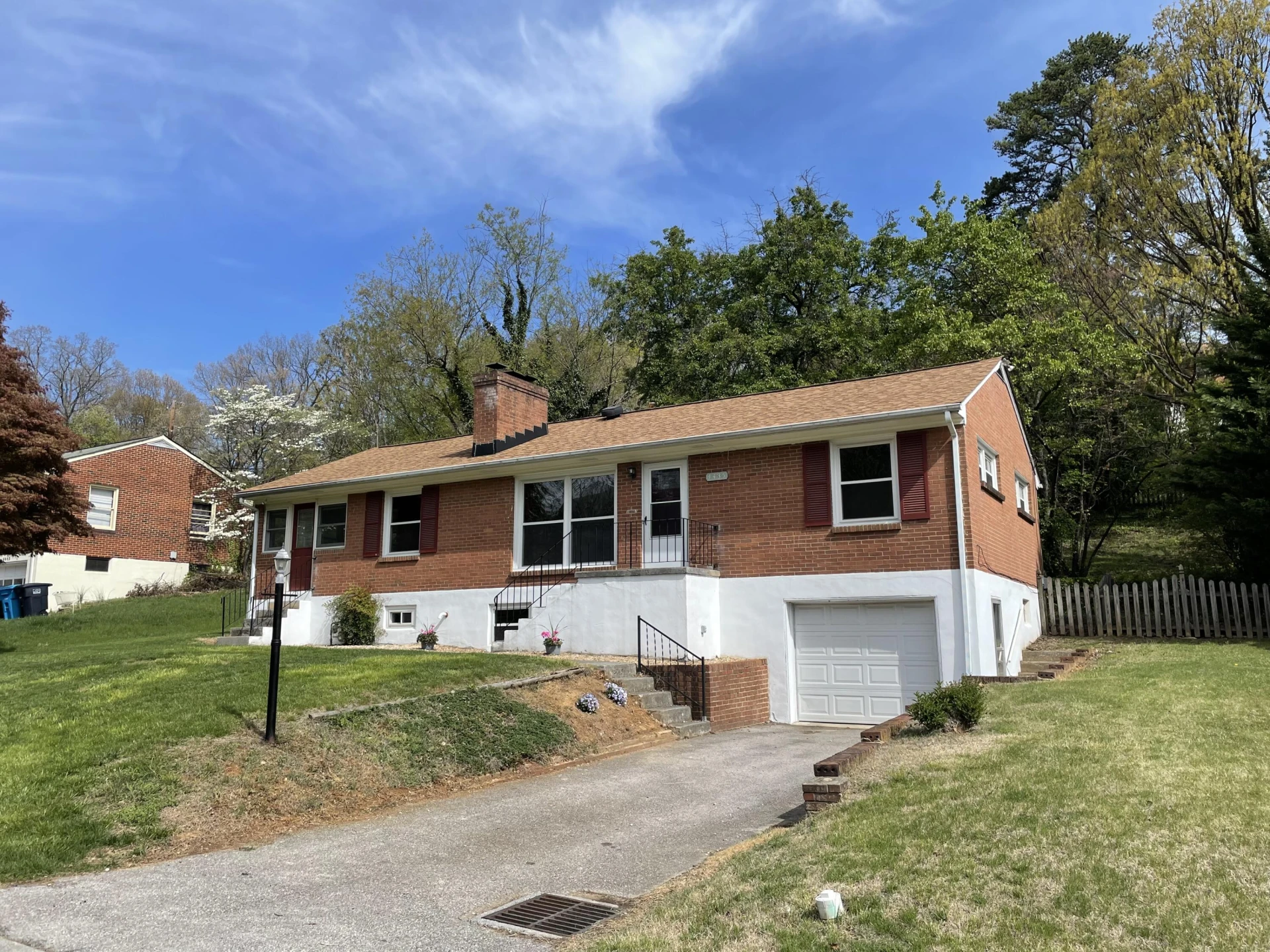 4435 Summit DR - Photo 2