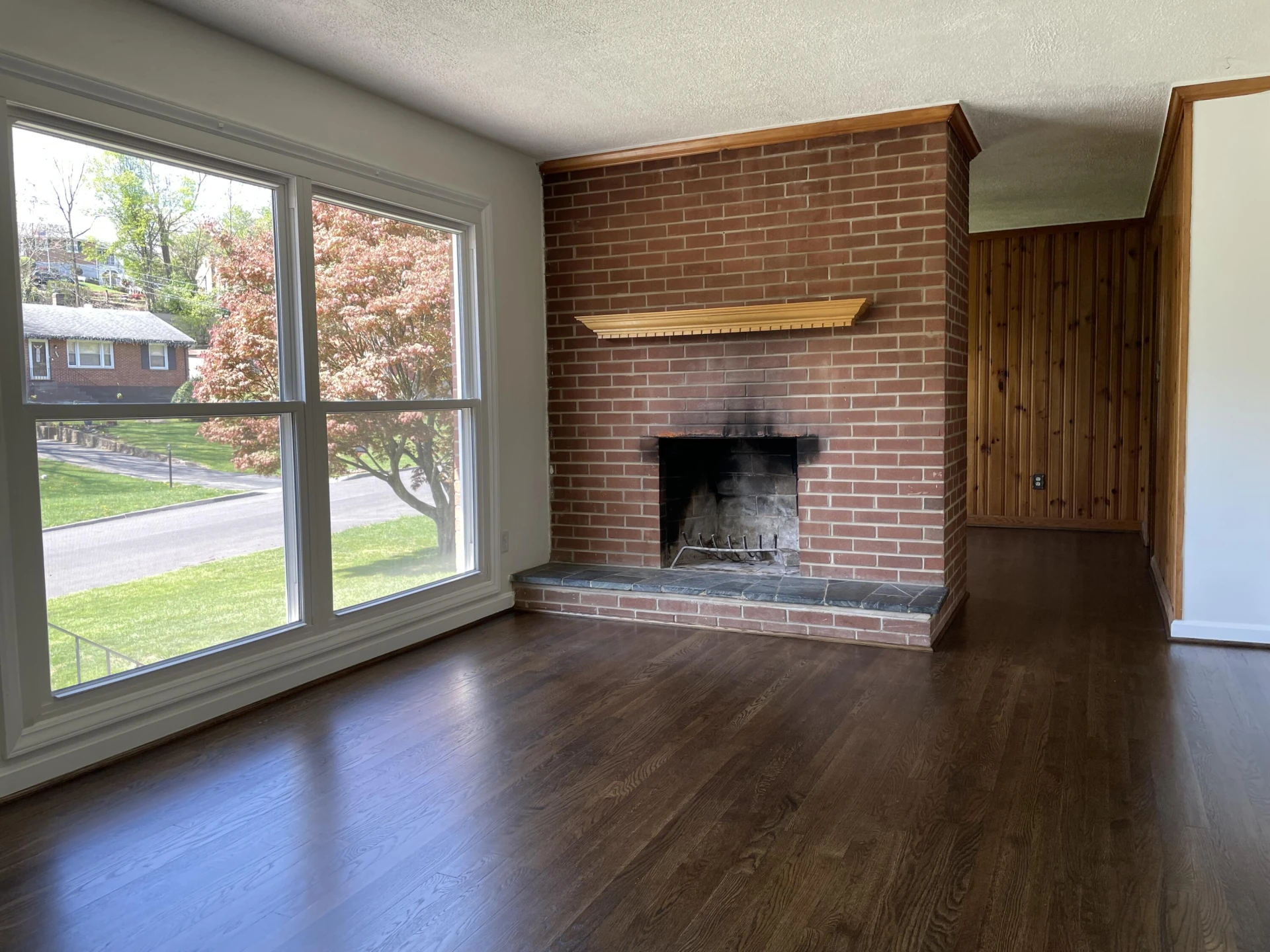 4435 Summit DR - Photo 5