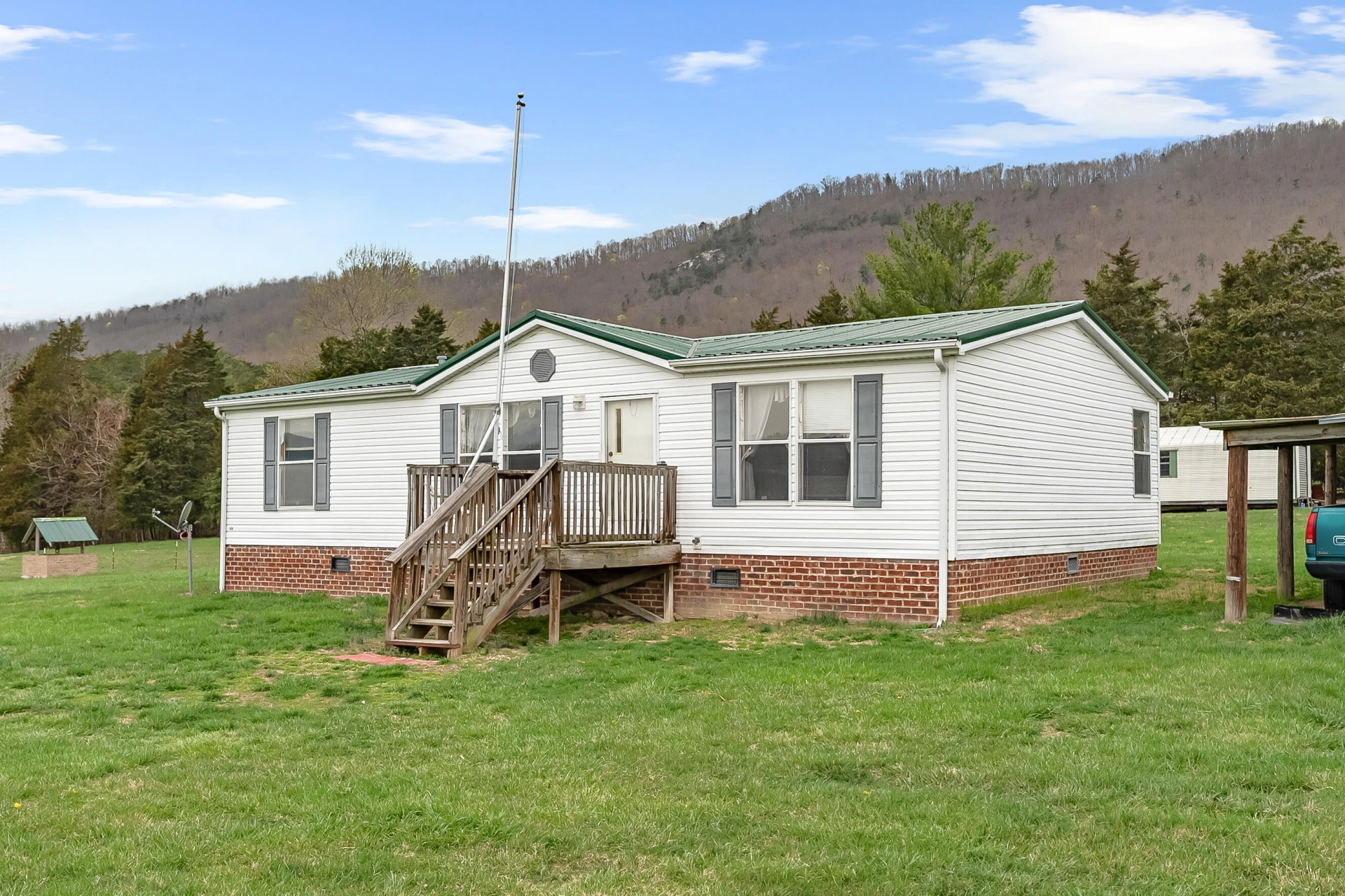 3588 Flatwoods RD
