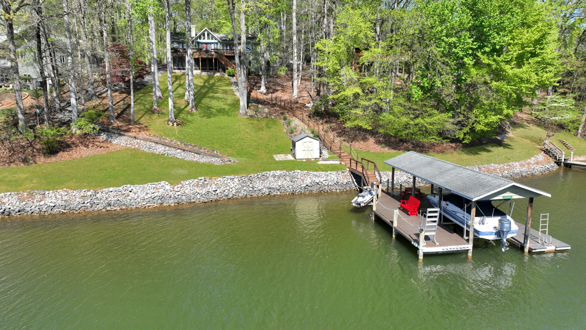 121 Briarcliff DR