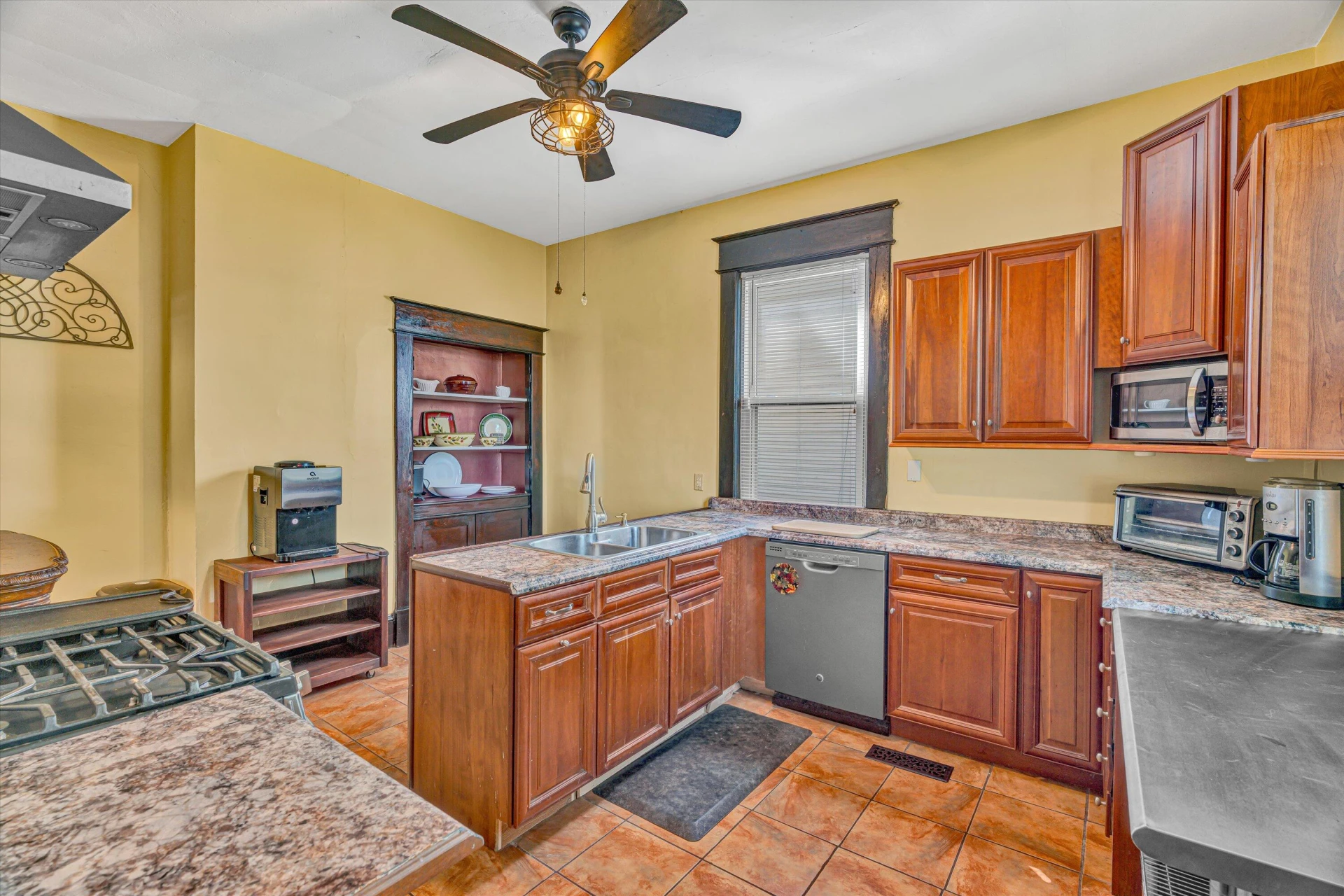 401 Elm AVE - Photo 14