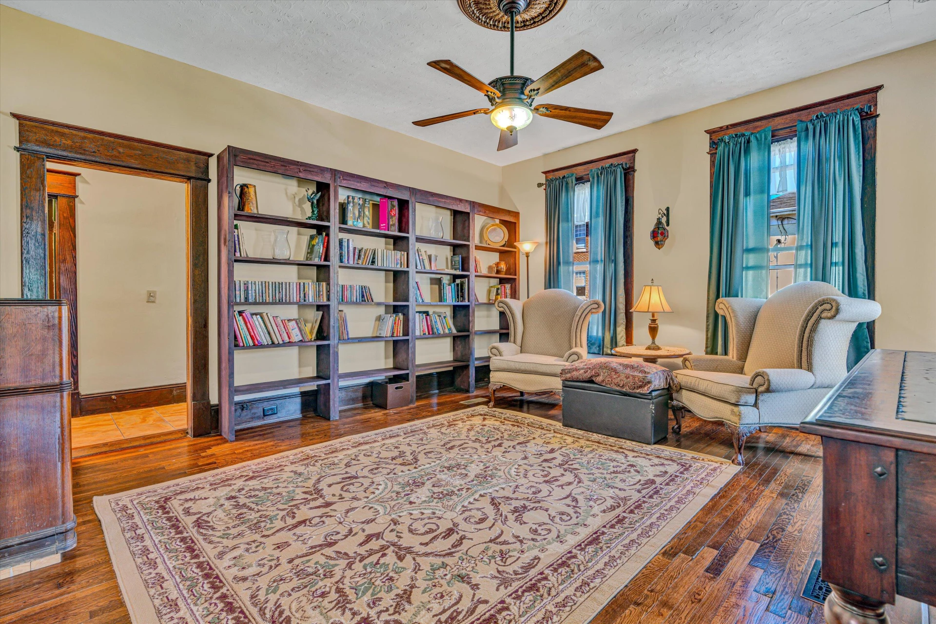 401 Elm AVE - Photo 9