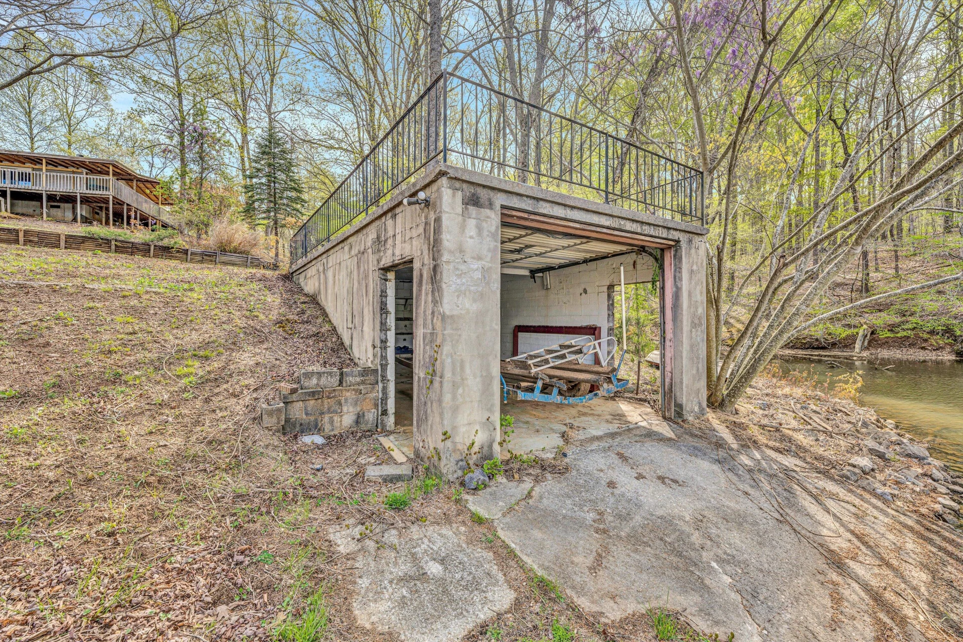 376 Limerick LN - Photo 43