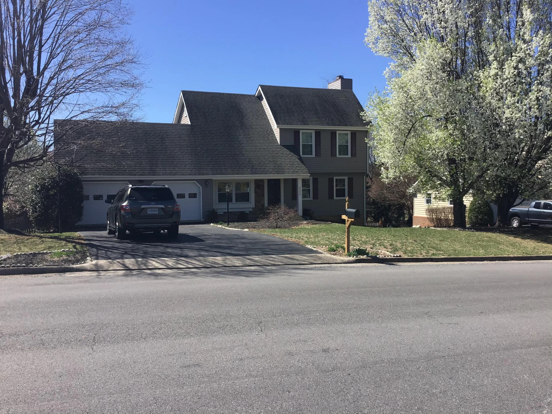 5306 Huntridge RD - Photo 4
