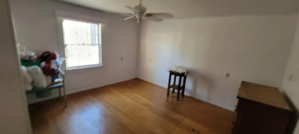 819 Mccormick BLVD - Photo 4