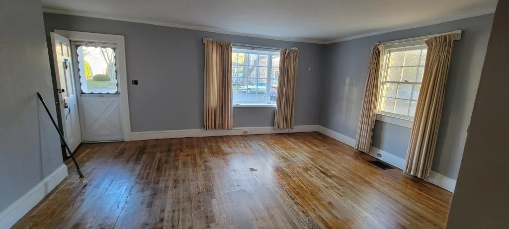 819 Mccormick BLVD - Photo 5