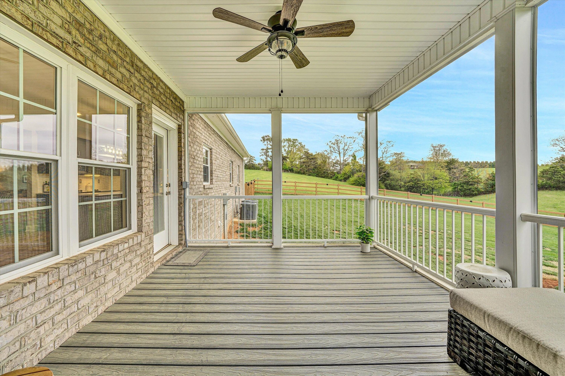 111 Halsey CT - Photo 24