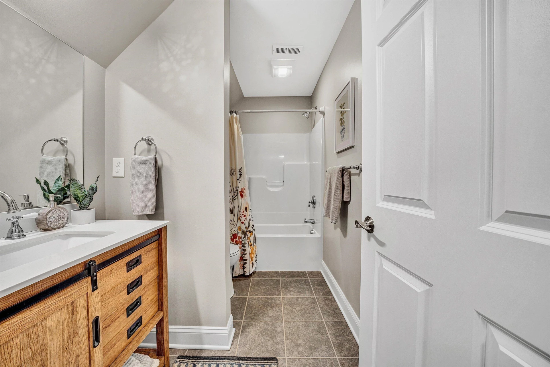 111 Halsey CT - Photo 35