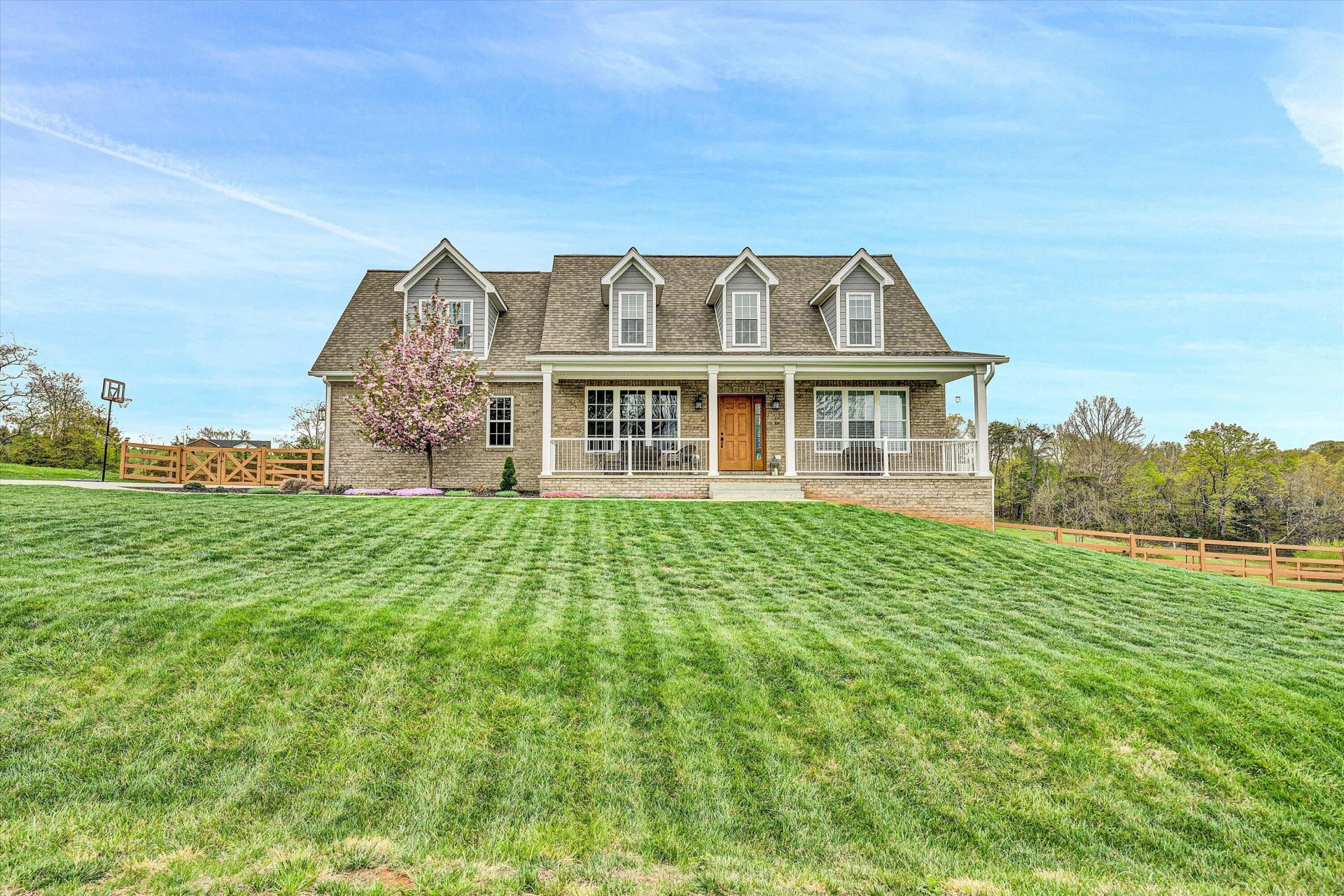 111 Halsey CT - Photo 4