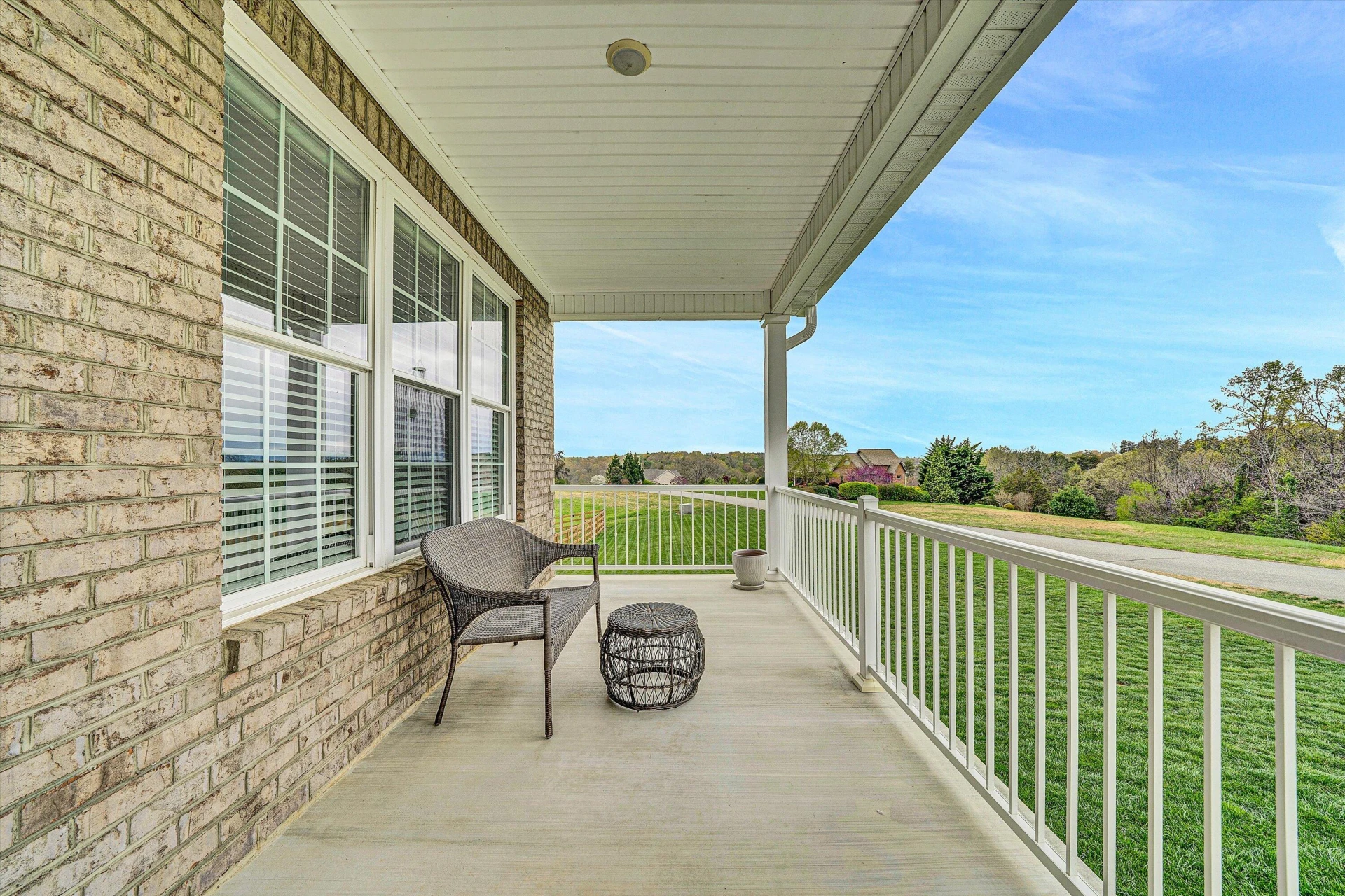 111 Halsey CT - Photo 7