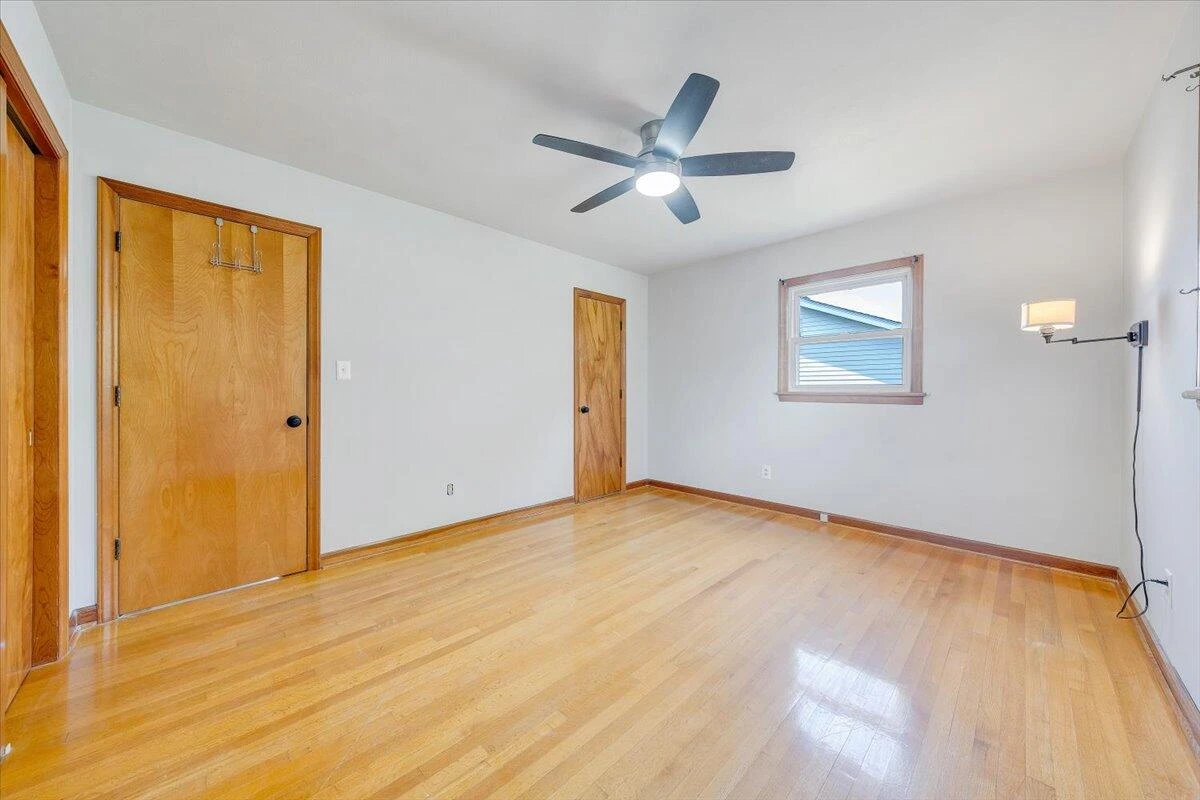 2422 Kingston RD - Photo 17