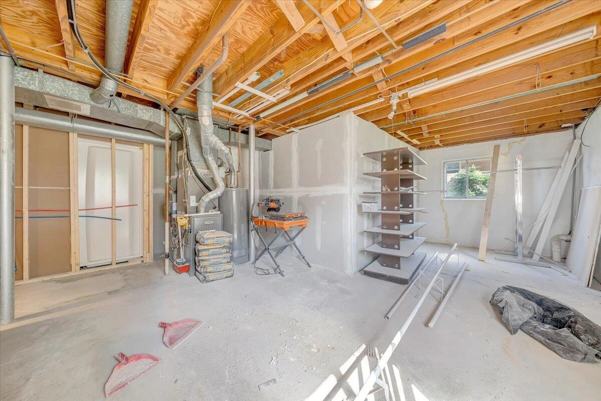 2422 Kingston RD - Photo 26