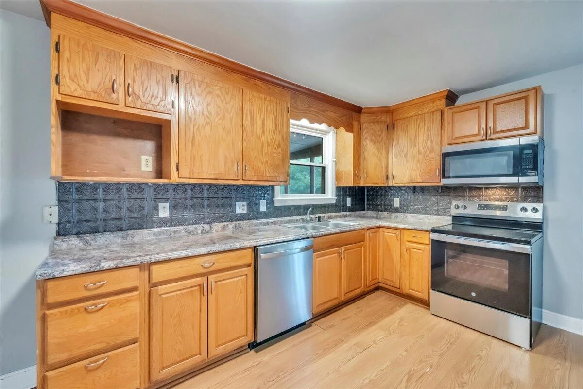 4622 Eden DR - Photo 10