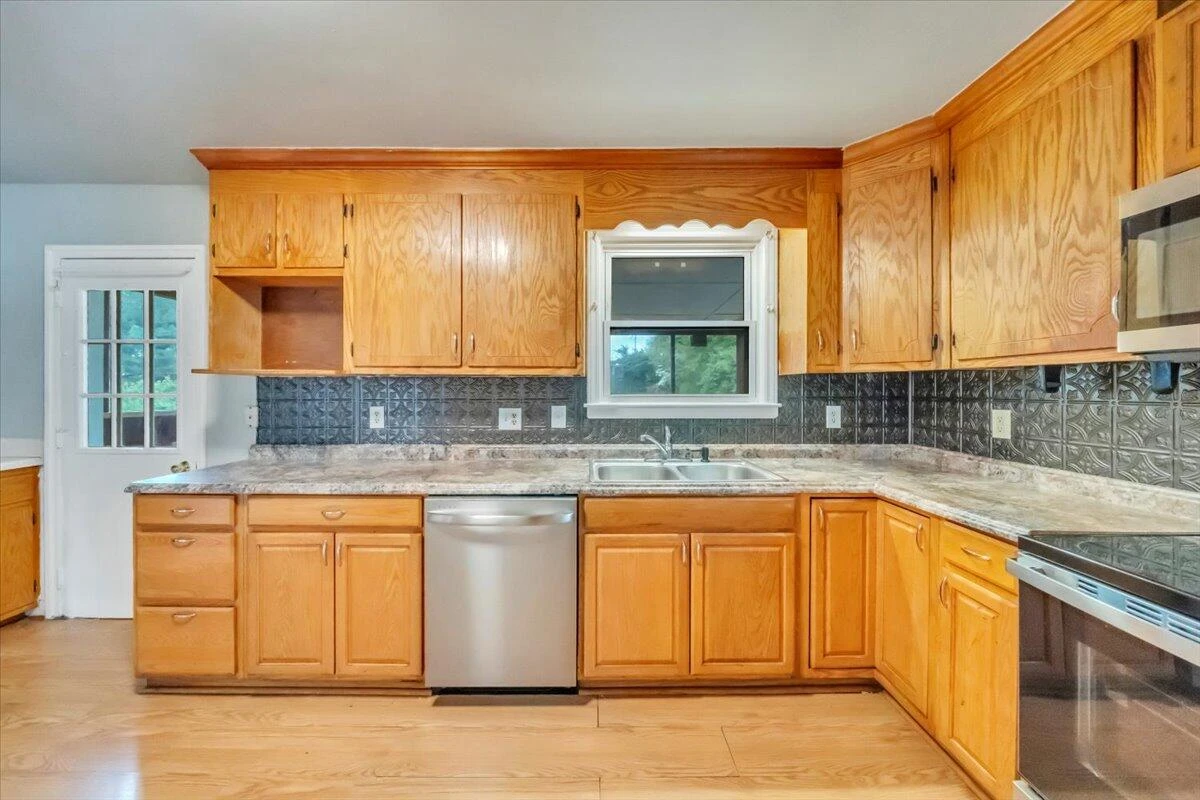 4622 Eden DR - Photo 11