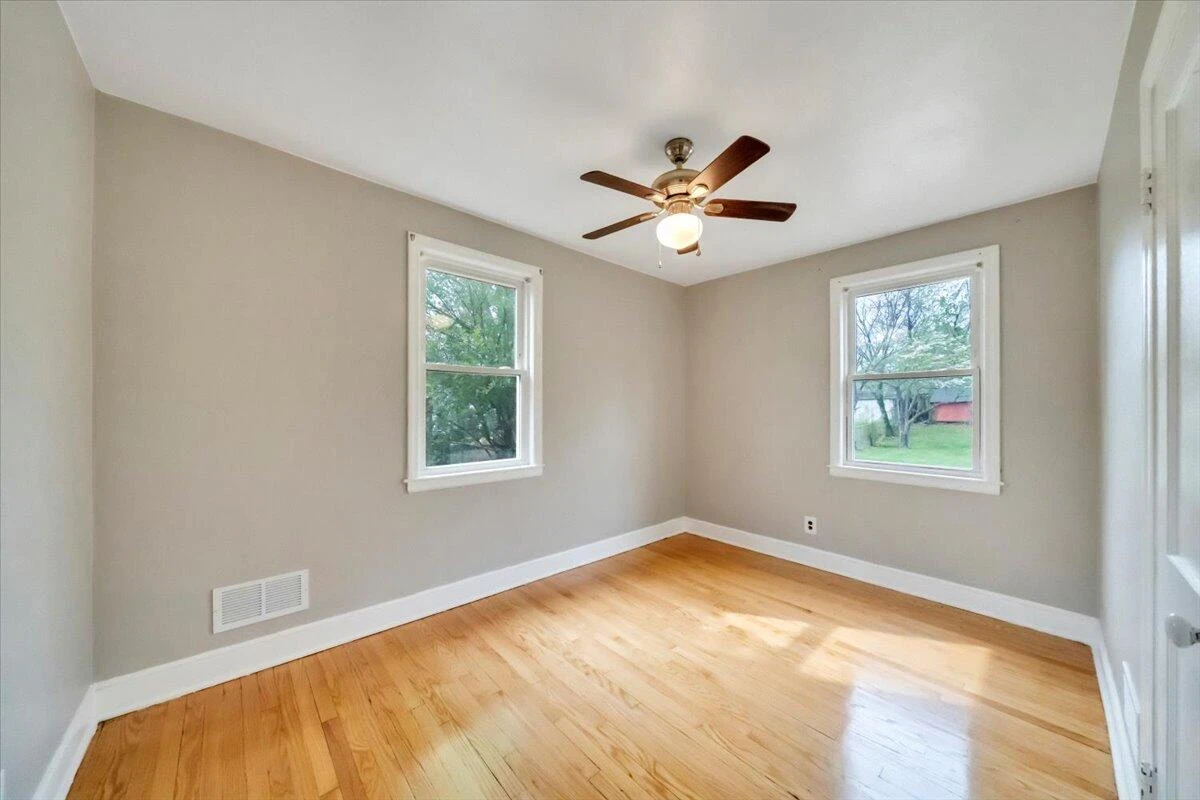 4622 Eden DR - Photo 15