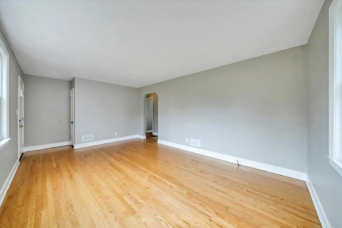 4622 Eden DR - Photo 3
