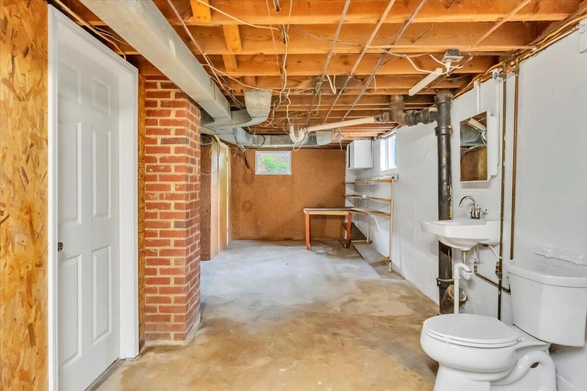 4622 Eden DR - Photo 35