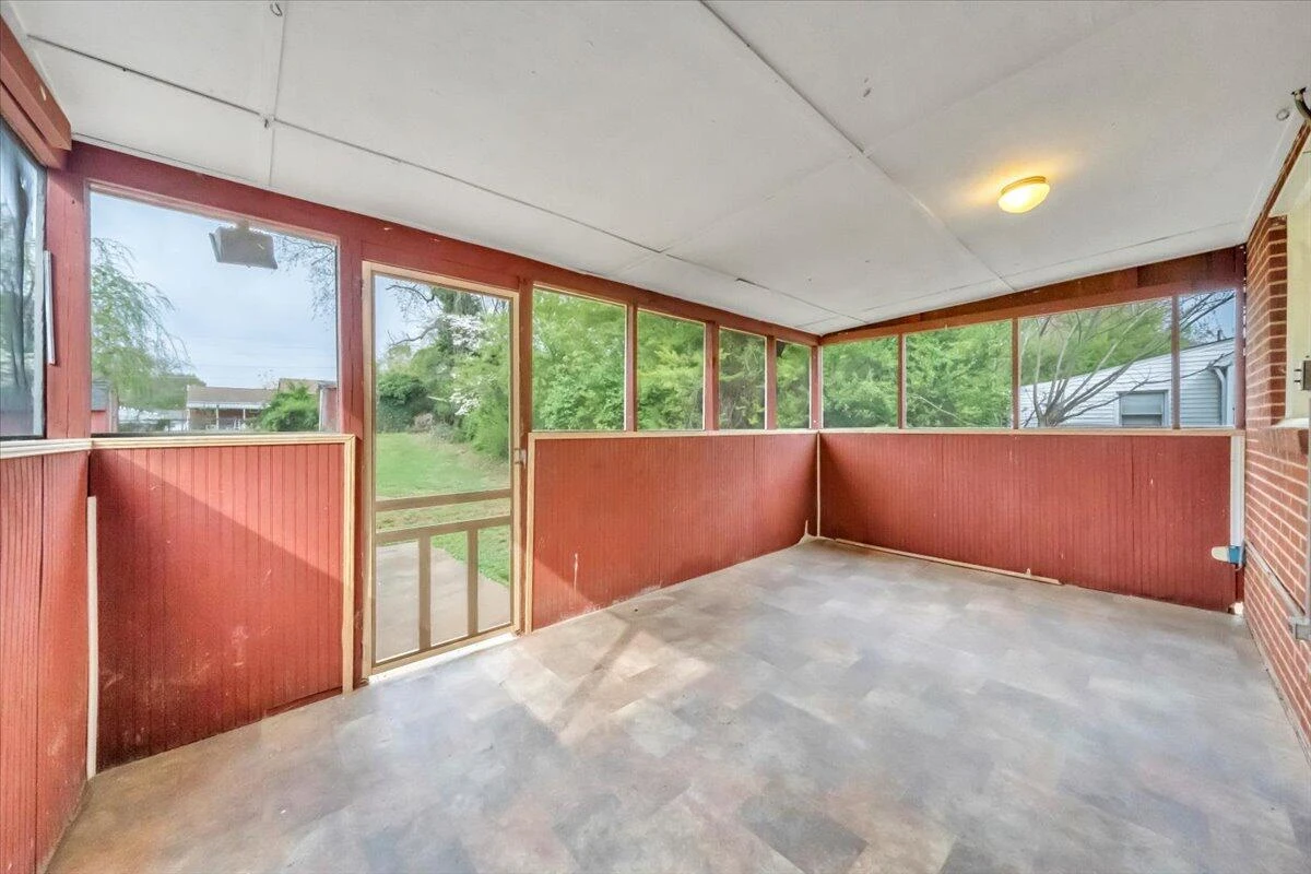 4622 Eden DR - Photo 36