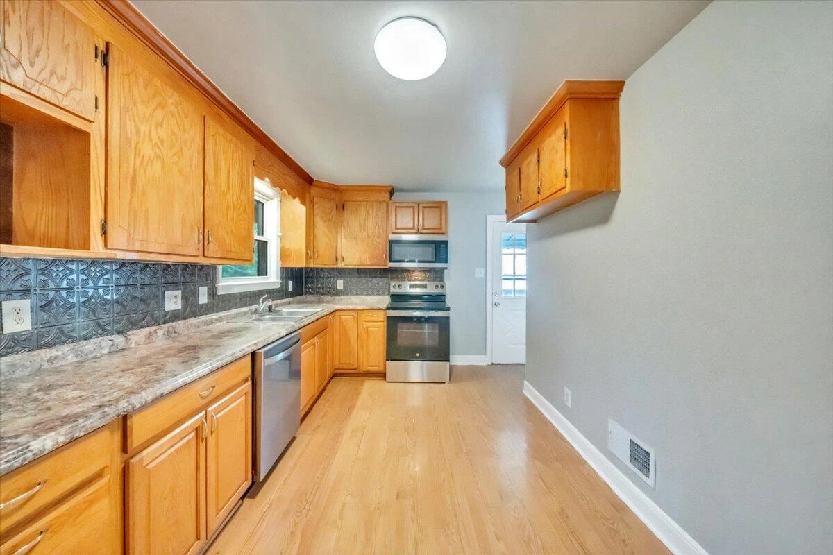 4622 Eden DR - Photo 9