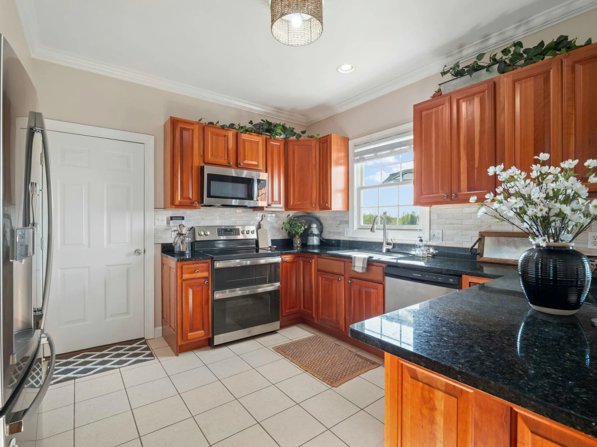 425 Greenhouse RD - Photo 15