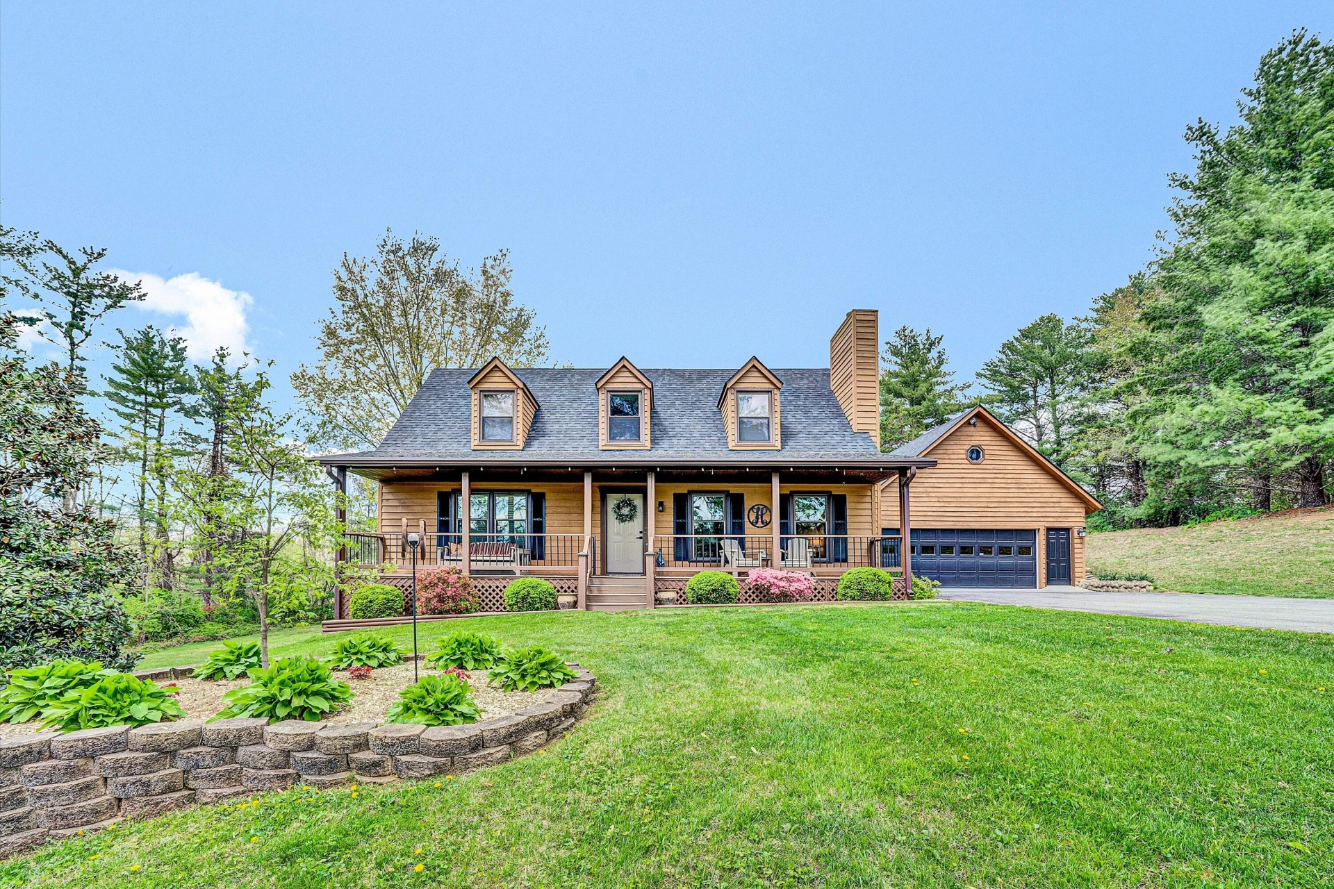 177 Stephens DR