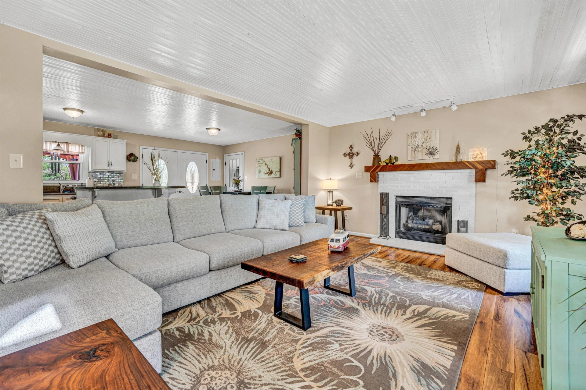 177 Stephens DR - Photo 10