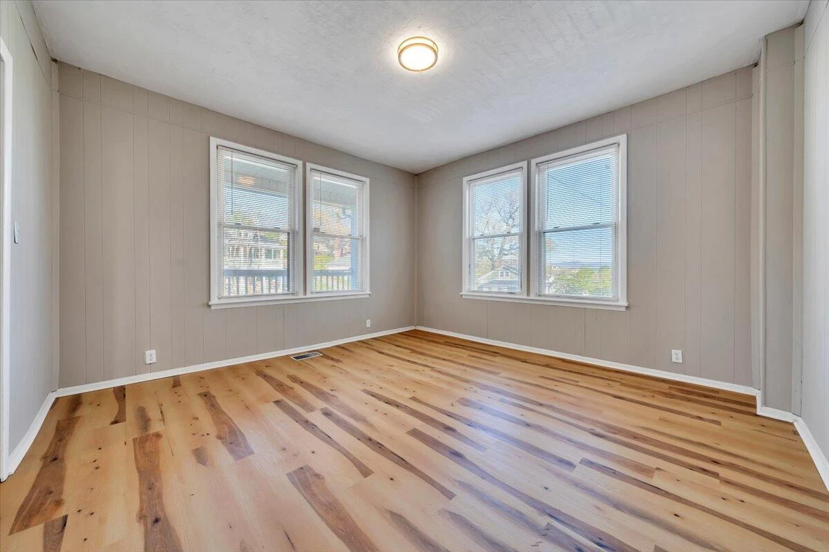 922 11Th ST - Photo 12