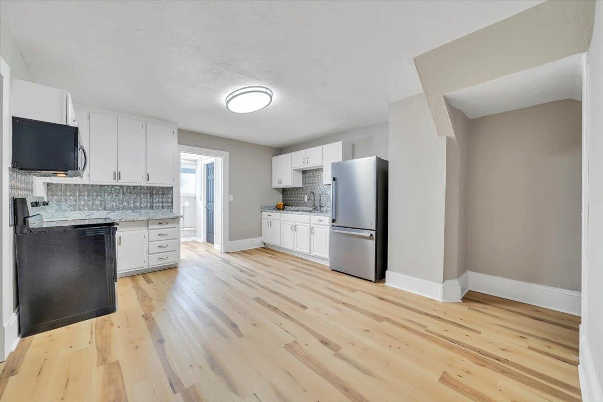 922 11Th ST - Photo 18