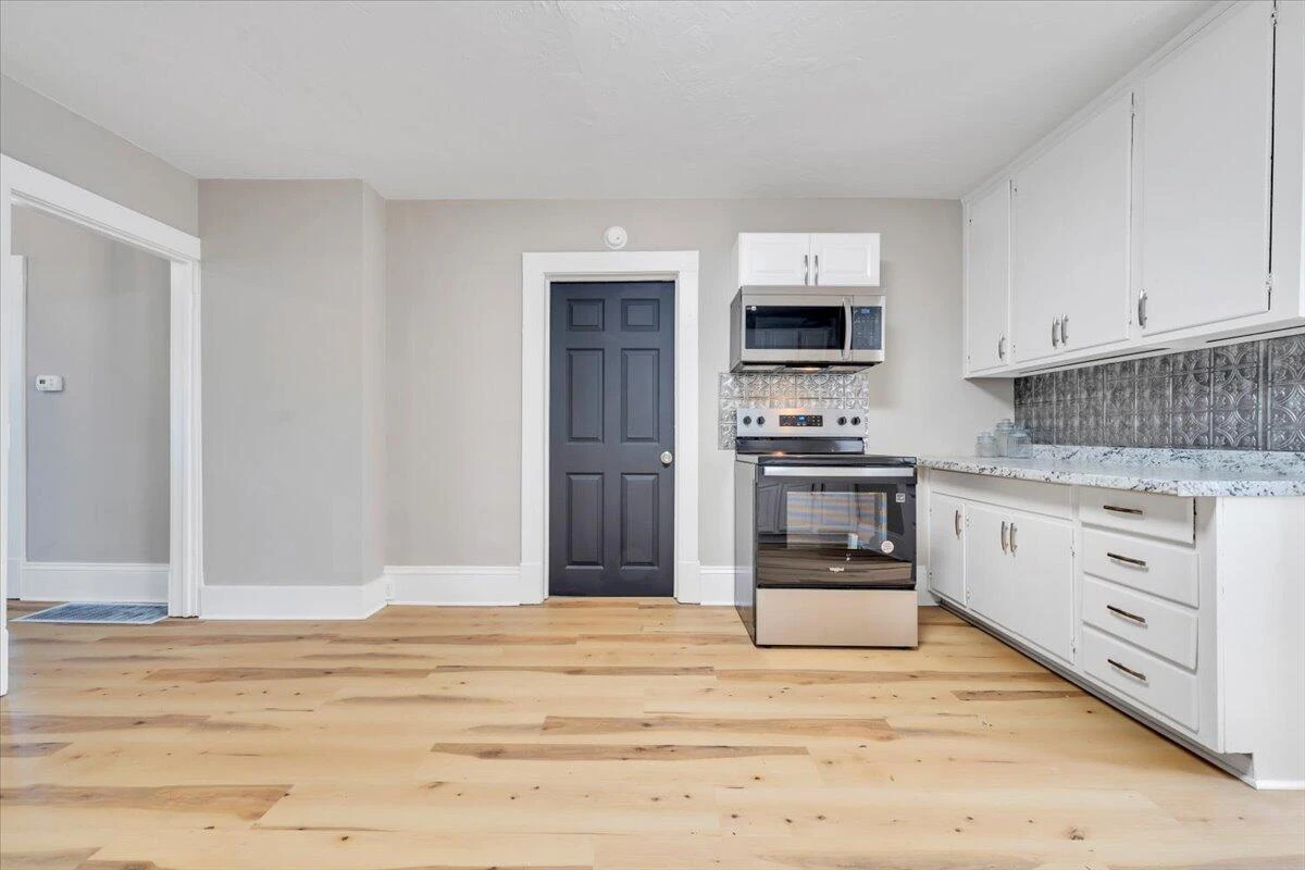 922 11Th ST - Photo 22